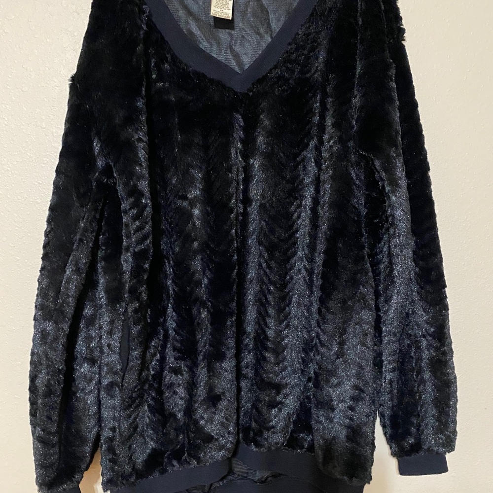 V neck sweater